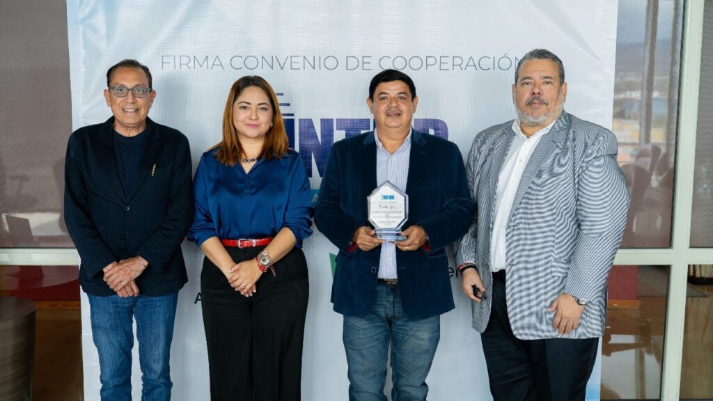 INTUR y Aceipro formalizan convenio de cooperación para impulsar energía limpia en Honduras